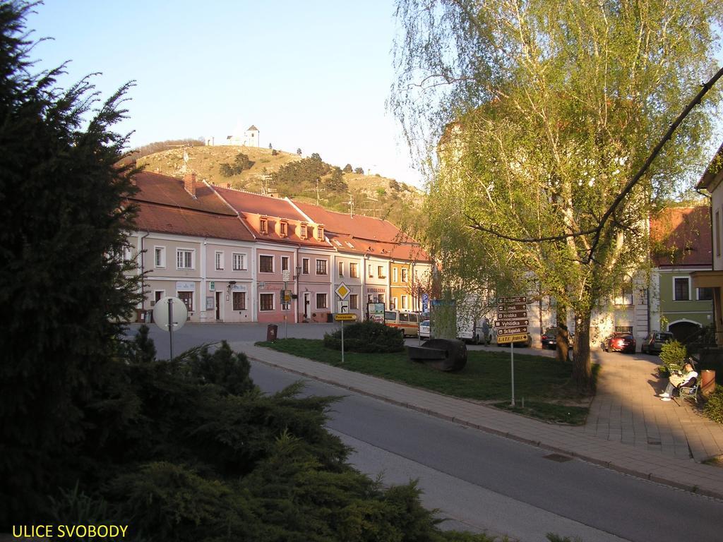Penzion U Žabáka Mikulov Kültér fotó