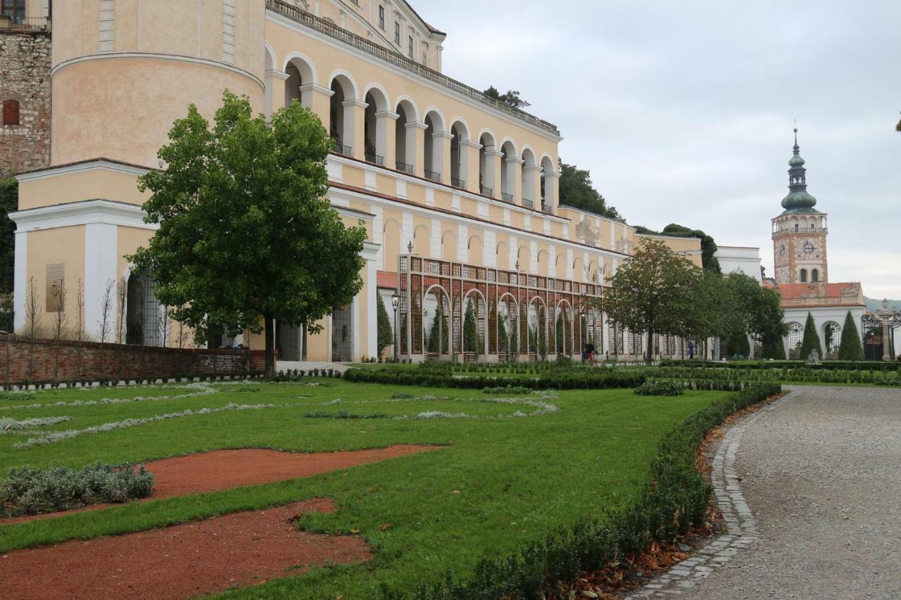 Penzion U Žabáka Mikulov Kültér fotó